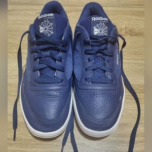 Reebok Classic Athletic Shoes 👟